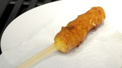 How to Make Homemade Corn Dogs