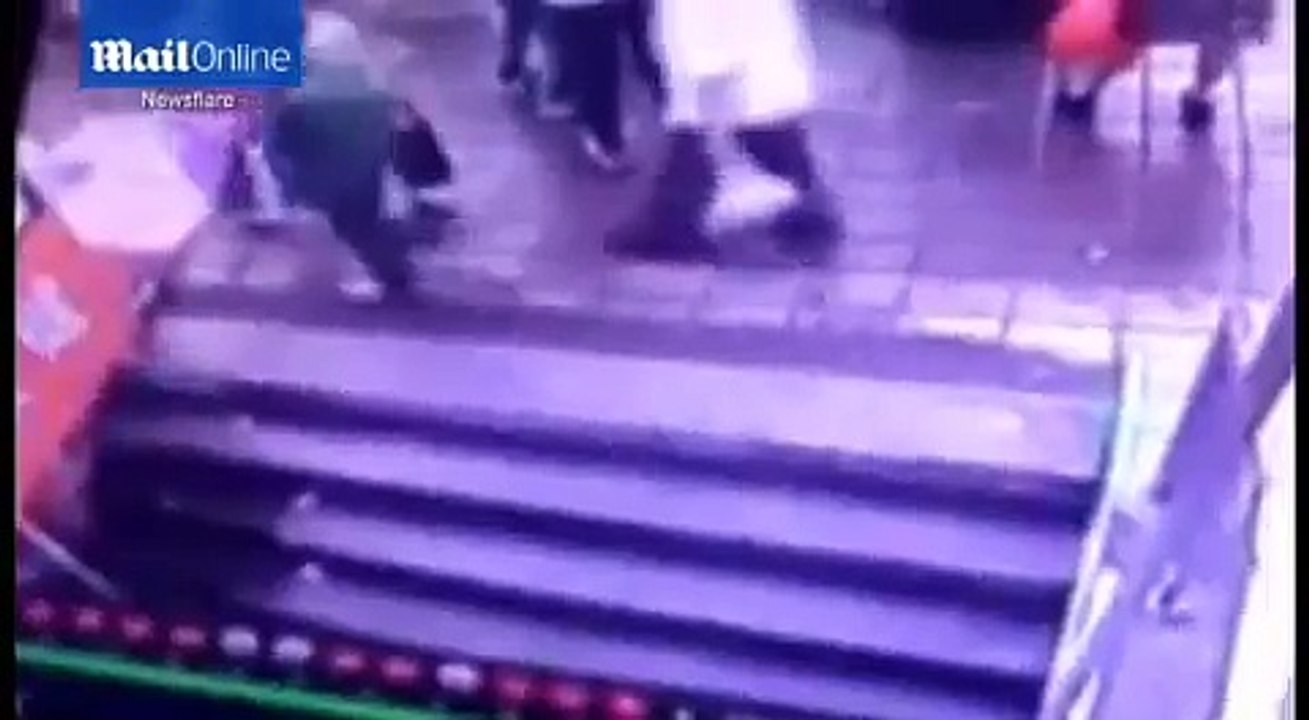 Un trou apparaît subitement dans le sol en Chine