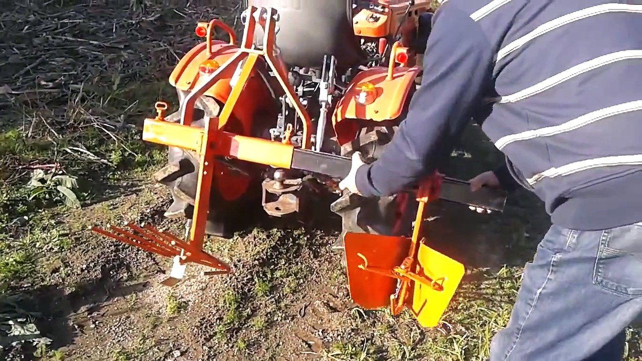 Arrache pommes de terre micro tracteur