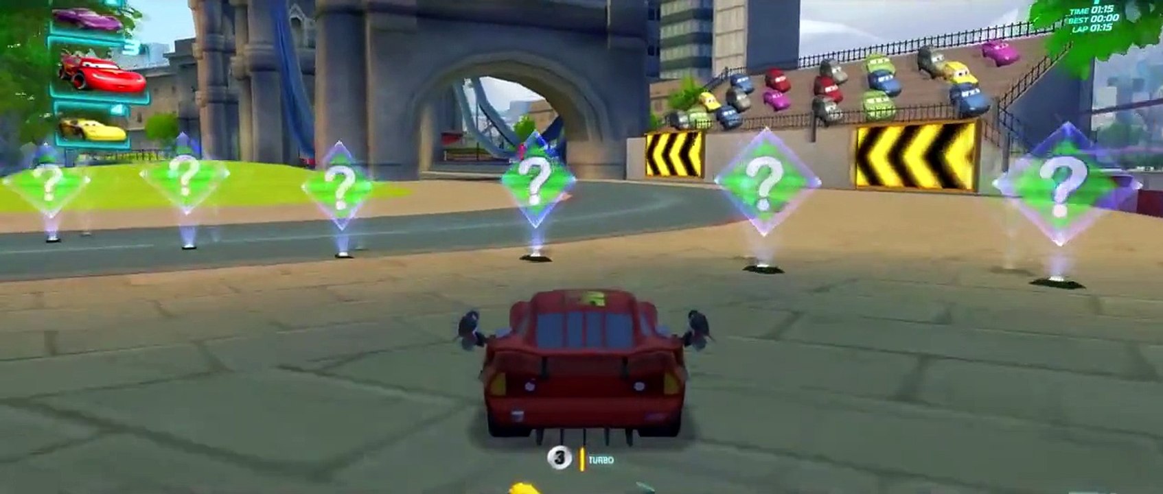 *FUNNY* Lightning McQueen Cars 2 & his friends Tow Mater Francesco Bernoulli Drifts Races !