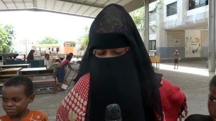 سكان عدن يحاولون استعادة حياتهم الطبيعية رغم الدمار