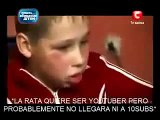 NIÑO LLORA Y SE ENFADA POR QUE LA MADRE NO LE DEJA JUGAR MINECRAFT CON VEGETTA777