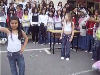 KÜÇÜK HADİSE GRUBU   23 NİSAN  DÜM TEK TEK 2