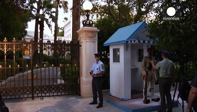 Grecia: giura Vassiliki Thanos, premier ad interim donna che dovrà traghettare il paese alle elezioni