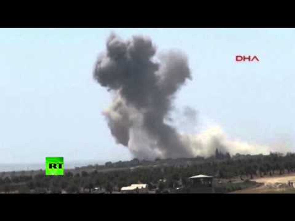 RAW: US-led anti-ISIS coalition strikes targets in Syria from Turkey