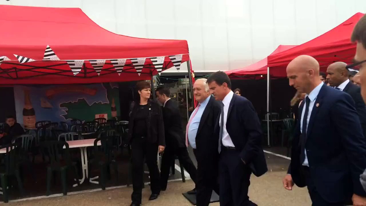 Manuel Valls a la foire de Chalons