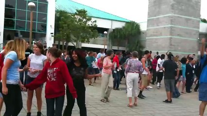 Atlantic Flash Mob: Cha Cha Slide
