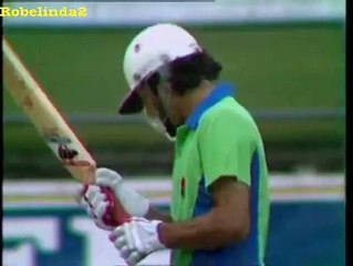 MOTHER OF SIXES!! Imran Khan Vs Australia!! (1983)