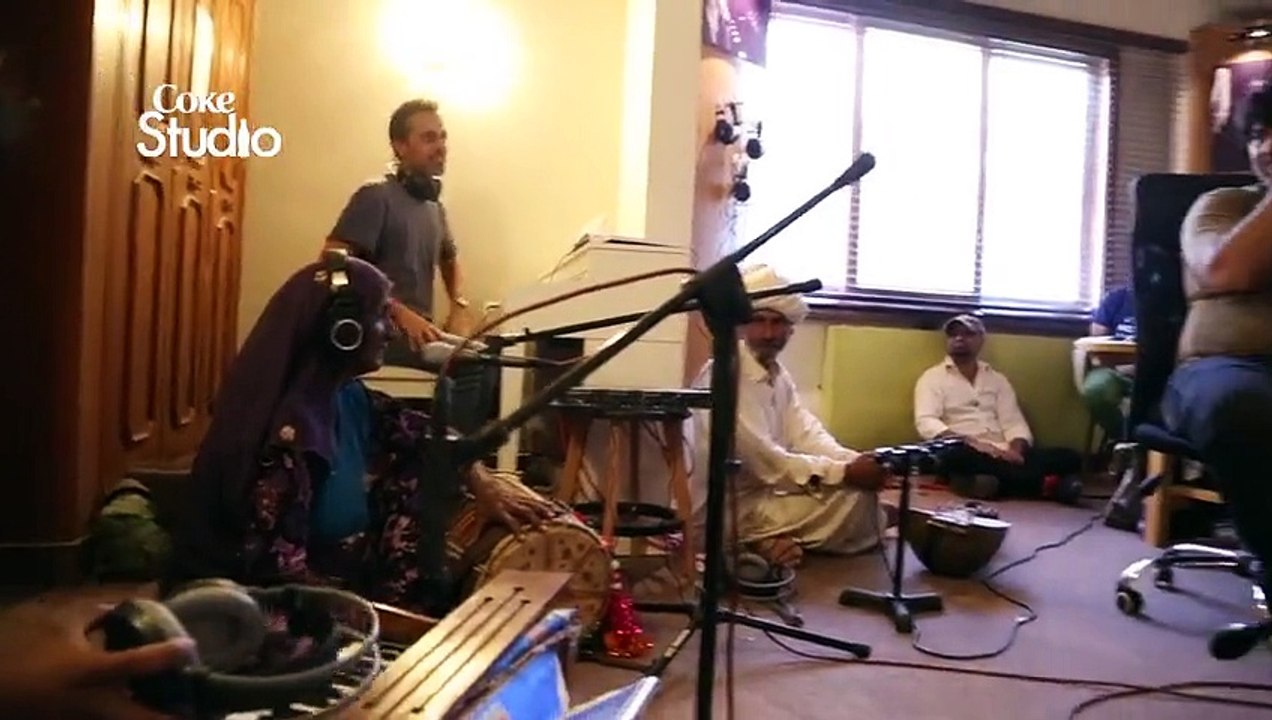 BTS, Mai Dhai & Karam Abbas, Aankharli Pharookai, Coke Studio Season 8, Episode 1