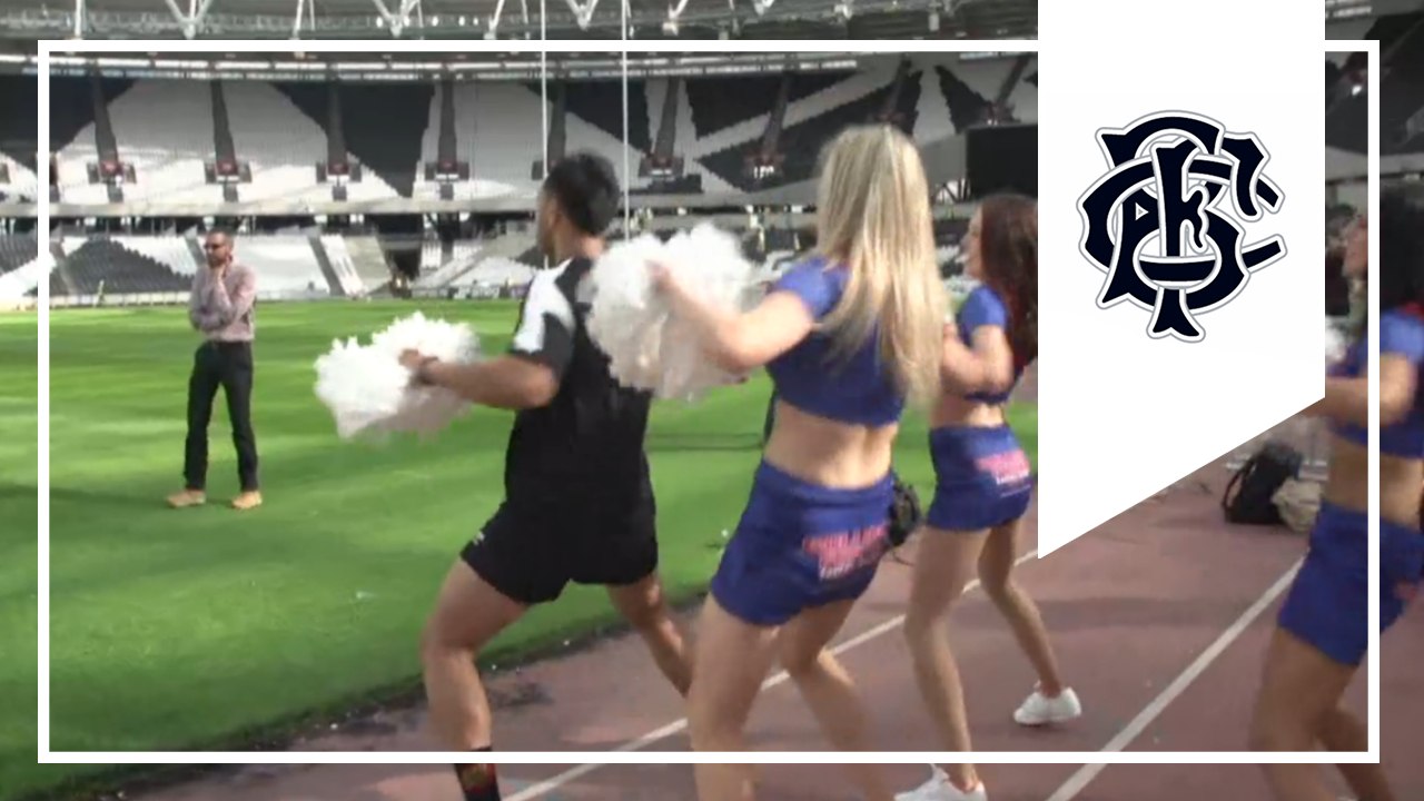Barbarians try cheerleading with Australia's Leali'ifano!