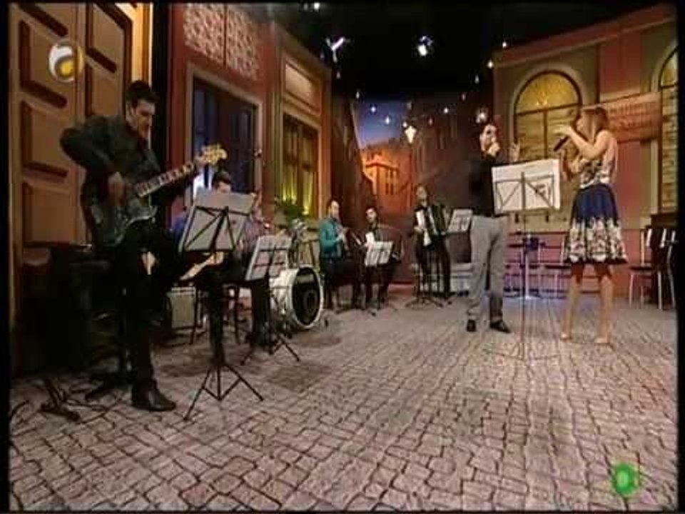 Bobi Amadeus i Zuica lazova - Peam da ne zaplacam