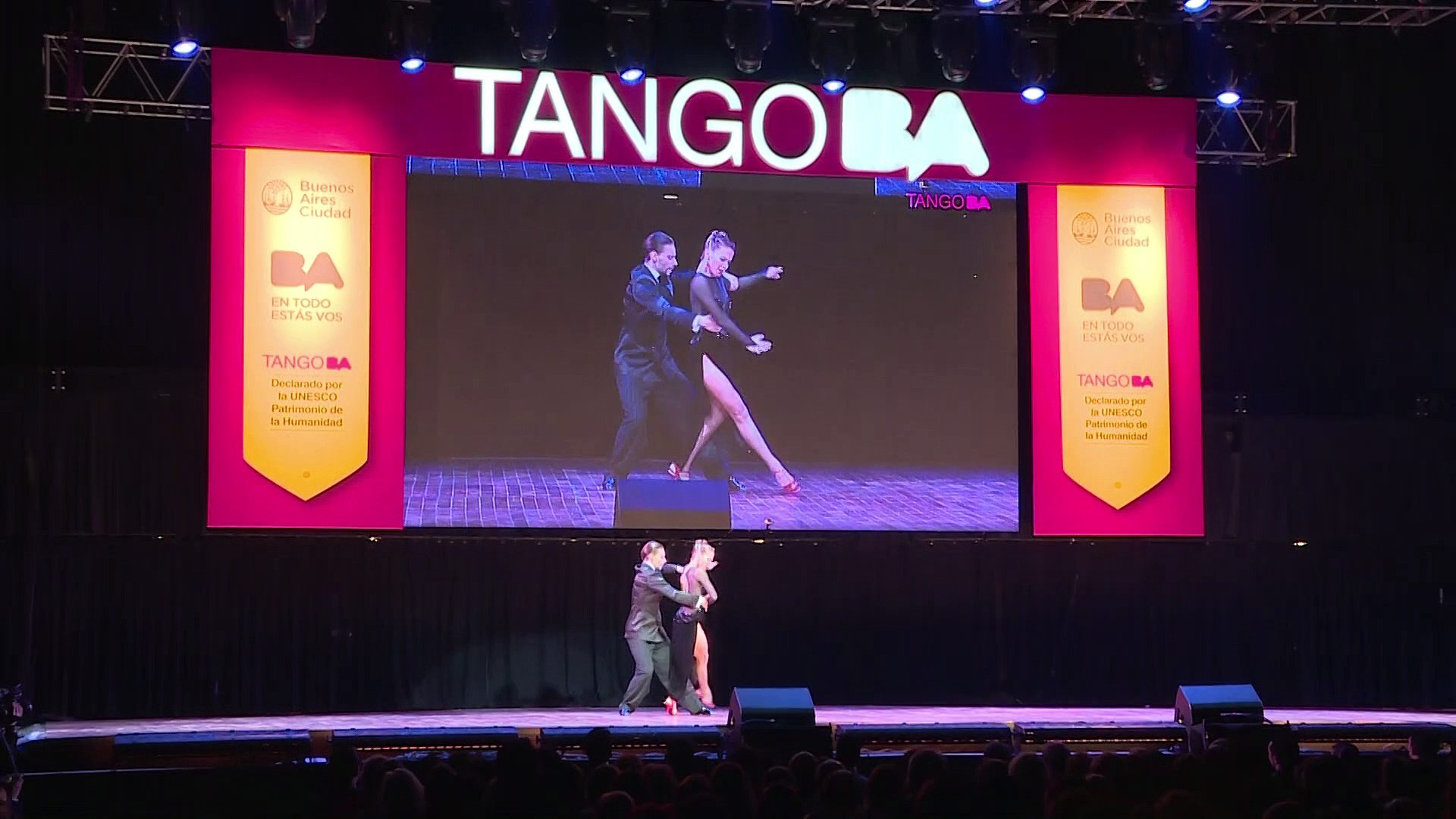 Deux argentins remportent le championnat du monde de tango de scène