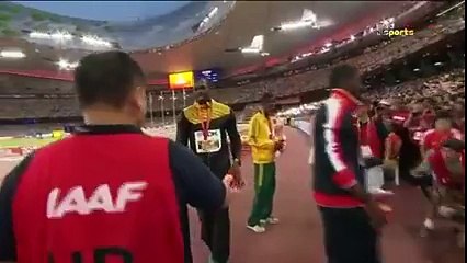 usain bolt : l"excuse d  un photographes chinois  respect