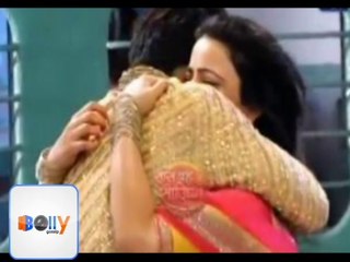 Meri Aashiqui Tumse Hi Ranveer Ishani Hue Railwaytrack Pe Ek 28th August 2015