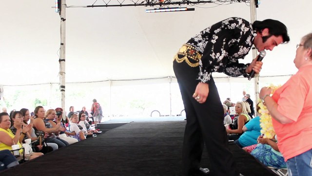 Jason Griffith sings 'Little Sister' Elvis Week 2015