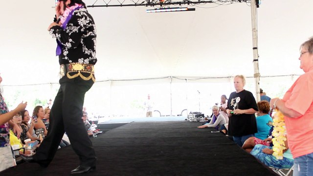 Jason Griffith sings 'There Goes My Everything' Elvis Week 2015