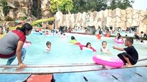 Taman Mini Indonesia Indah kolam renang anak anak
