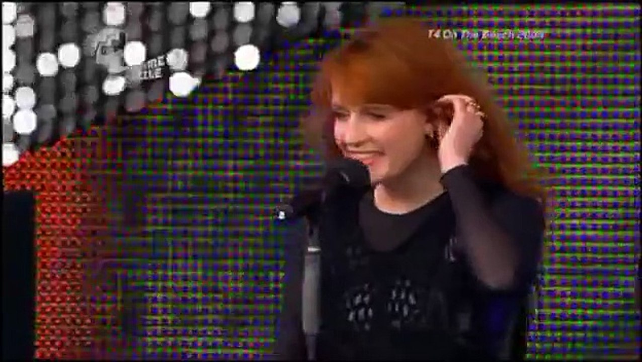 Florence & The Machine Dog Days Are Over (LIVE)