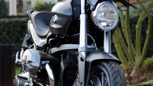 [2011-02] BMW R1200R 2011- S2M BMW Motorrad Paris Est