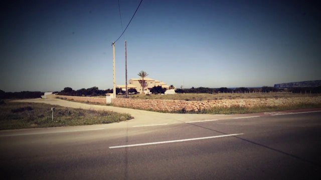 Adeliya's guide to Ibiza! Flea markets! HOw to find cheap and antique stuff!