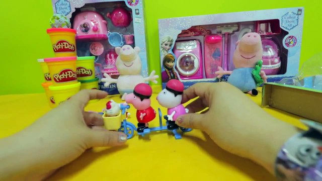 Peppa Pig and Suzy Sheep Cycling with Friends, George Pig, Hello Kitty 3 inch Figure