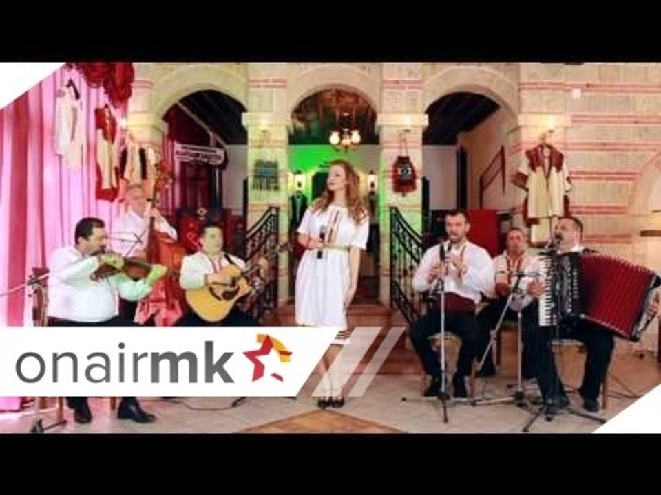 Elena Velevska i grupa Cardak  Lazi, lazi Vere