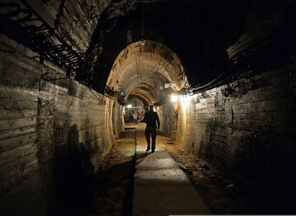 Découverte exceptionnelle d'un train nazi rempli d'or à Walbrzych, Pologne