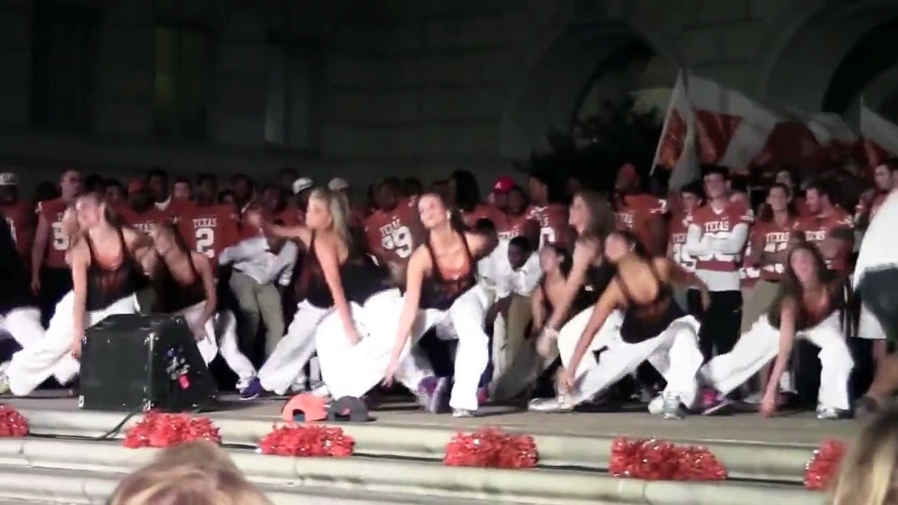 UNIVERSITY OF TEXAS TORCHLIGHT RALLY! Texas Pom, UT NUPEs (Kappas) & Marquise Goodwin