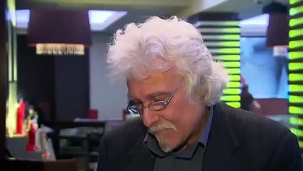 Flüchtlinge -- Das Geschäft mit der Hoffnung (dossier.at/Talk im Hangar-7)