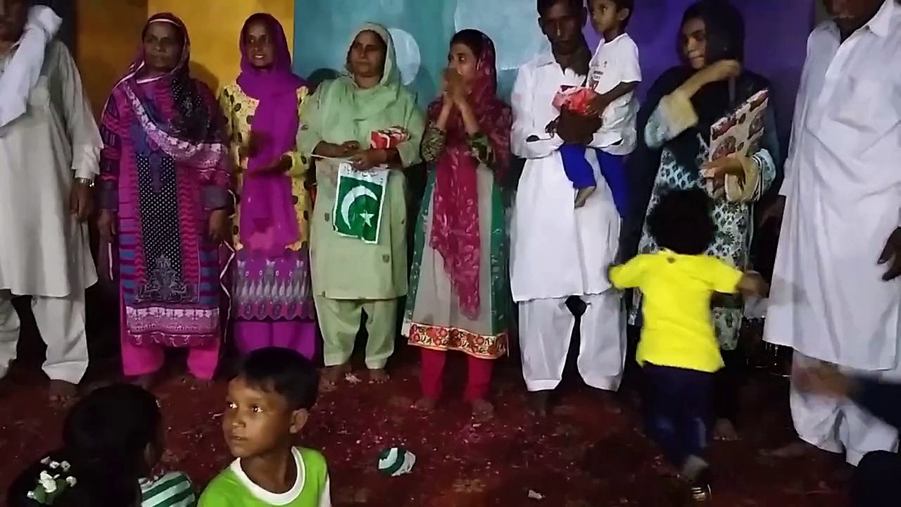 teachers giving gifts to their parents