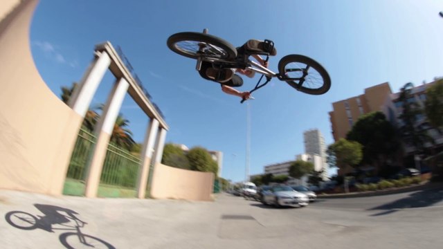 Charles Tschumy X Julien Arnaud - SOSH URBAN MOTION - contest wildcard