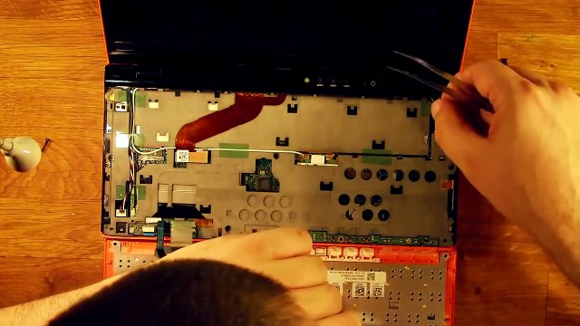 Sony Vaio P Repair - Opening, 3G Removal - vpcp11s1e