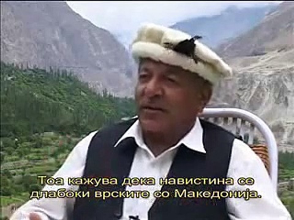 live Hunza people, descendens of the armies of Alexandar the