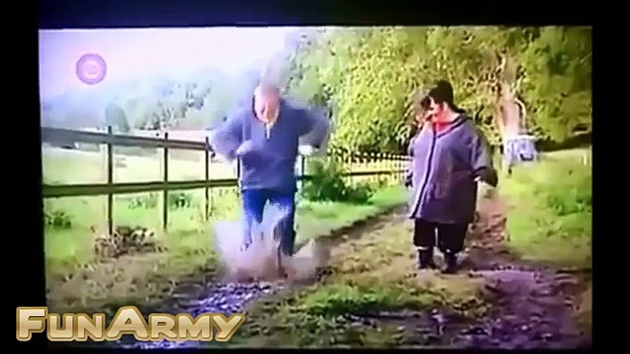 Try-not-to-laugh-or-grin-challenge-IMPOSSIBLE-Funny-videos-2015