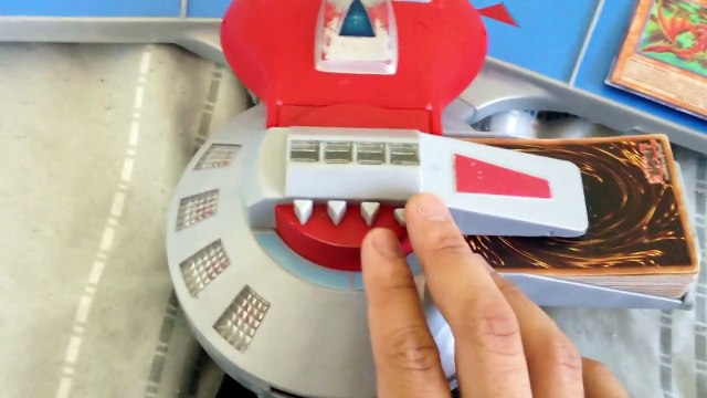 Yu Gi Oh! Duel Disk Battle City REVIEW