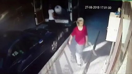 Ölümden 3 adımla kurtuldu