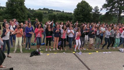 "Oui Seigneur Tu es bon" - LIVE retraite collégiens Tressaint 2015