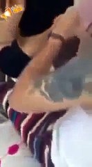 Gái xinh đi xăm bị troll cười vỡ bụng