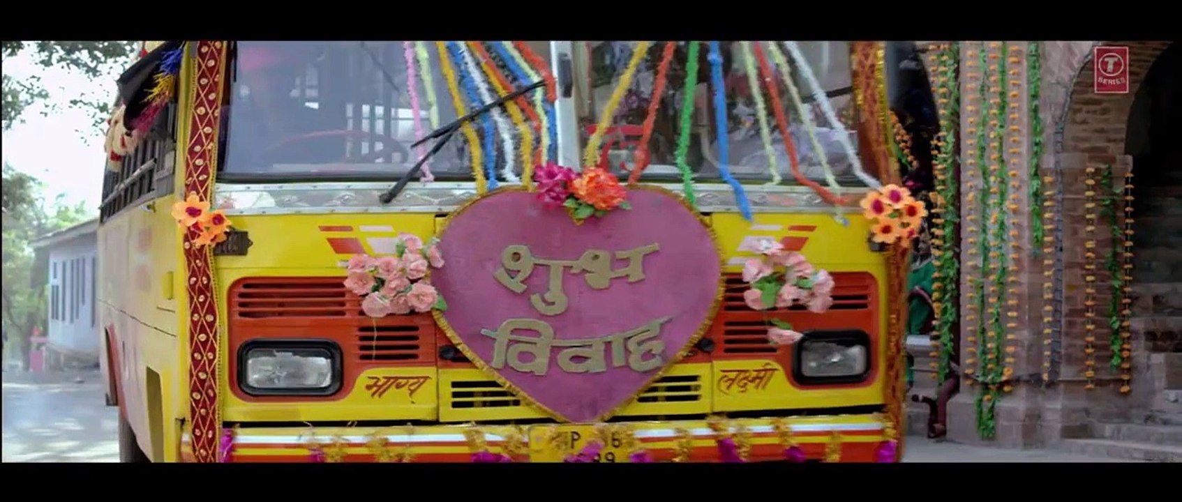 Dum Ali- Baankey Ki Crazy Baraat 2015 Hd Video Song