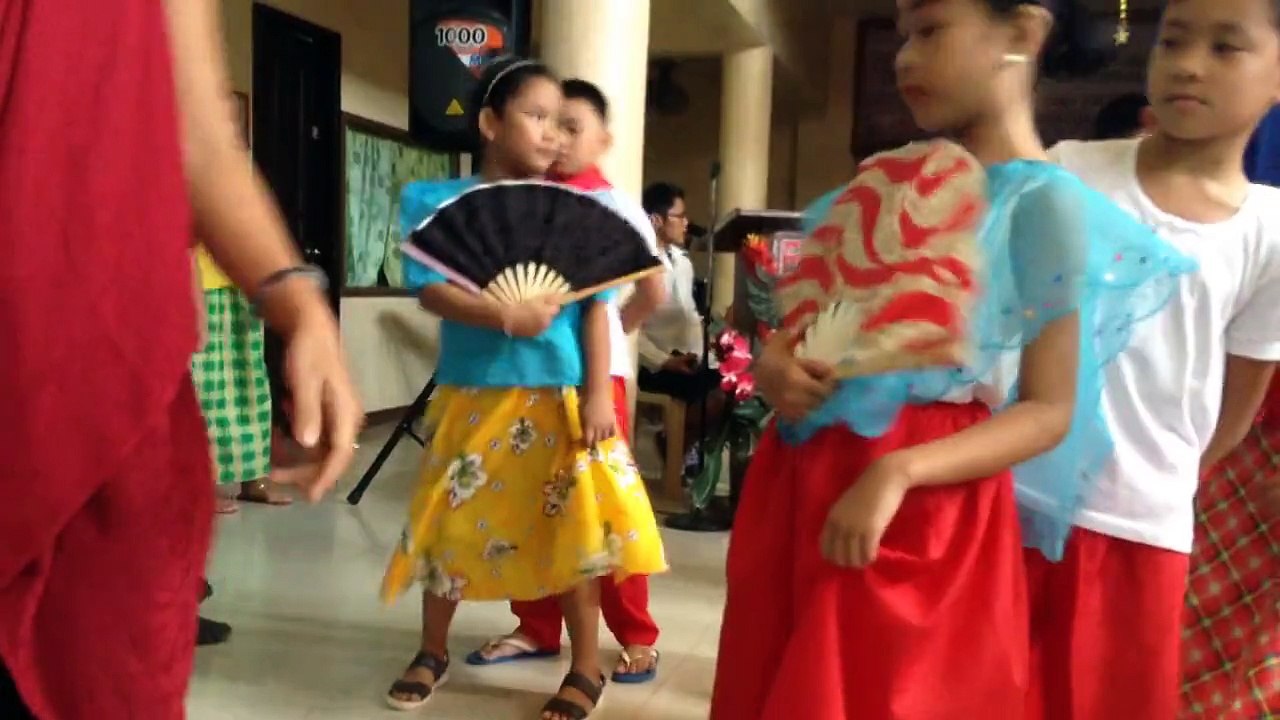 Philippines Folk Dance (CARIÑOSA)