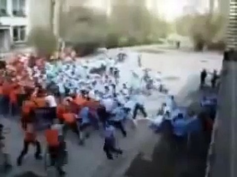 15 Kişiye Saldırdım Okul Kavgası