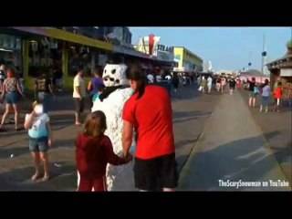 PEOPLE GETTING SCARED 2