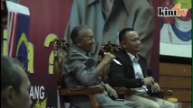 Dr Mahathir sindir RM sihirkan Najib