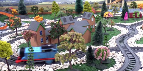 UNBELIEVABLE!!     Thomas and Friends Tom Moss Naughty Prank Toy Trains Trackmaster  Amazing!!! - HD