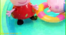 Pig George e família Peppa Pig vão ao Parque Aquático Novelinha da Peppa Brinquedos Surpresas
