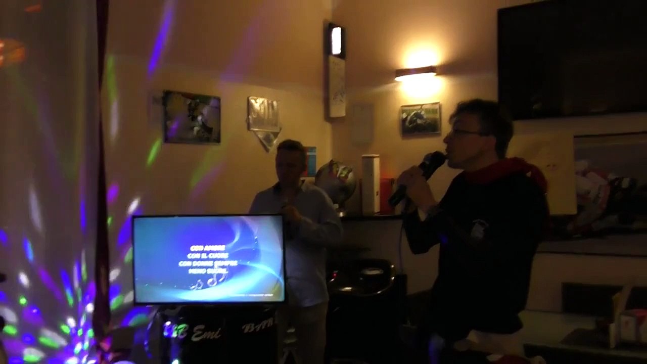Alessandro Errigo canta L'italiano di Toto Cutugno e Cristiano Minellono il 28 ago