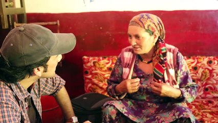 This Is What Happened When I Entered a Café That Ban Indians