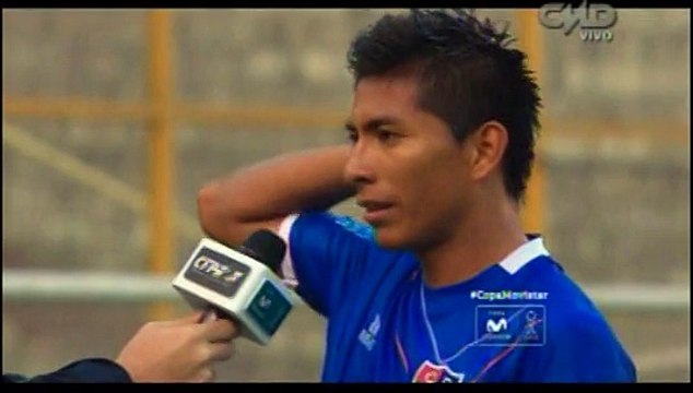 Universitario de Deportes: jugador que generó la derrota soñaba con ser crema (VIDEO)