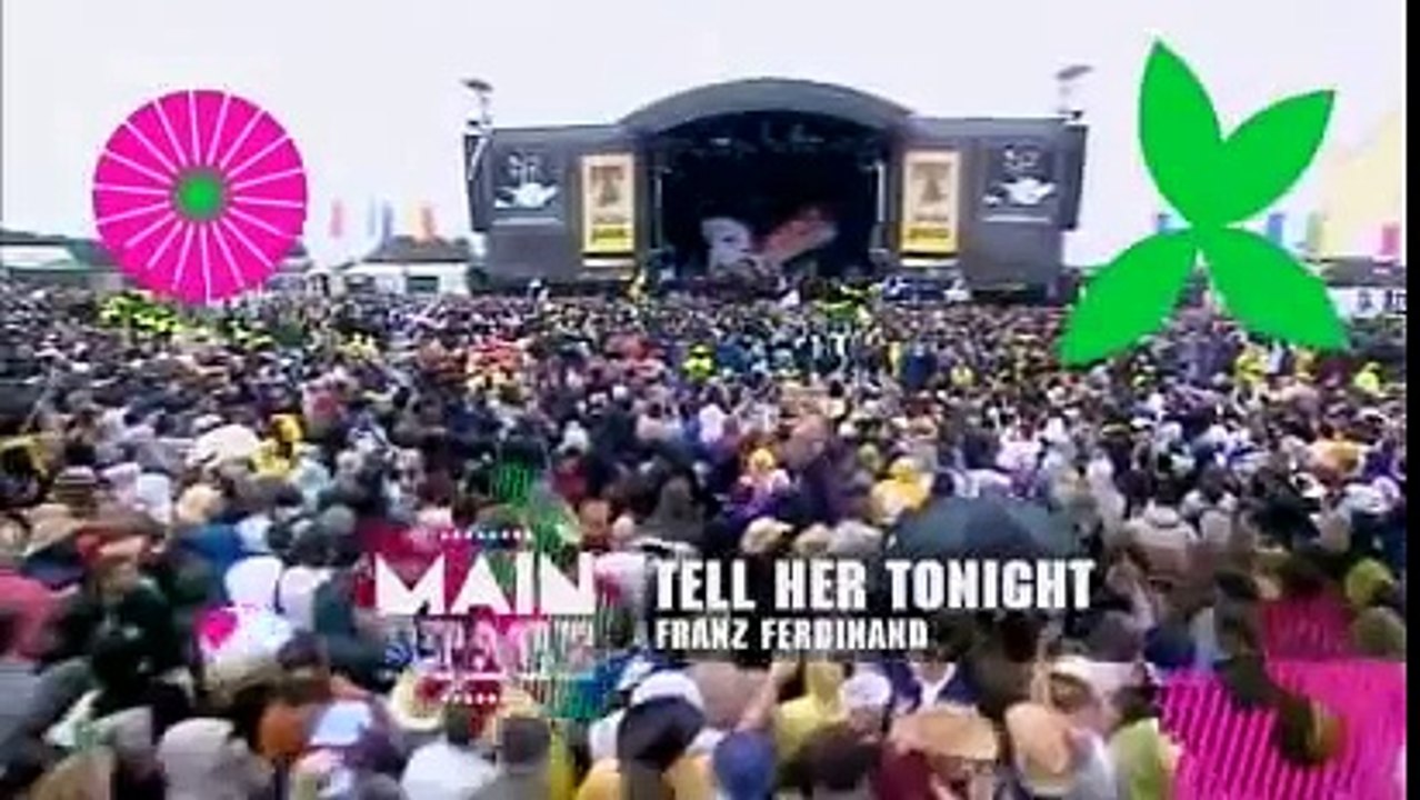 Franz Ferdinand performing This Boy