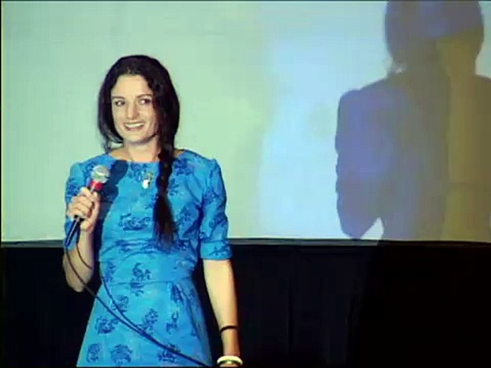 Danelle Cormack at the 04 xena con